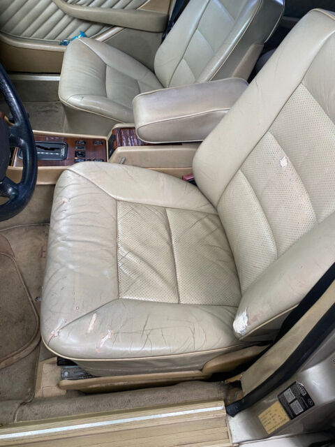 1991 mercedes-benz 350sl base sedan 4-door 3.4l