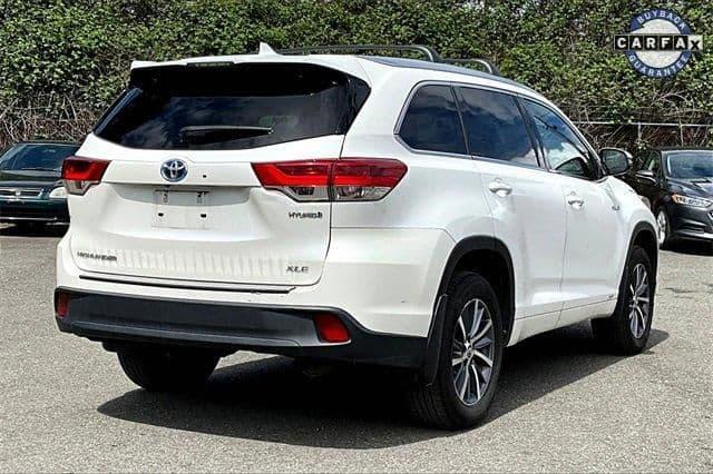 2017 toyota highlander hybrid xle in seattle, washington