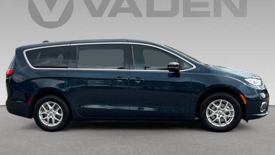 2025 Chrysler Pacifica