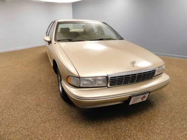 1993 chevrolet caprice classic 4dr sedan ls