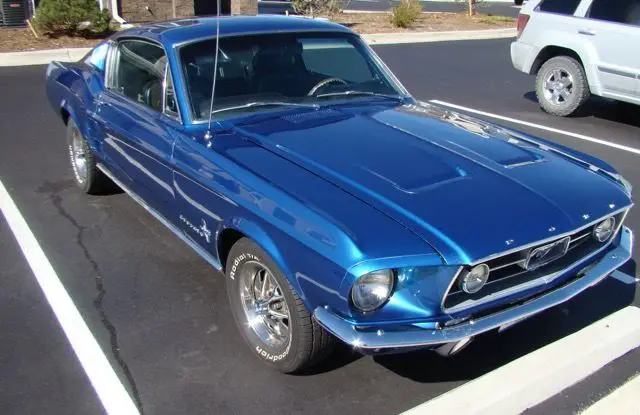 1967 ford mustang fastback 289 4-speed acapulco blue & deluxe int. non-original