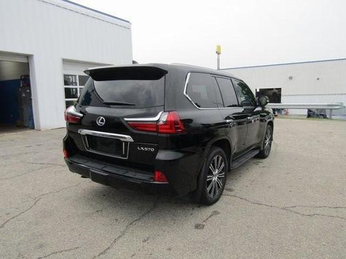 2019 lexus lx 570 in co bluffs, iowa
