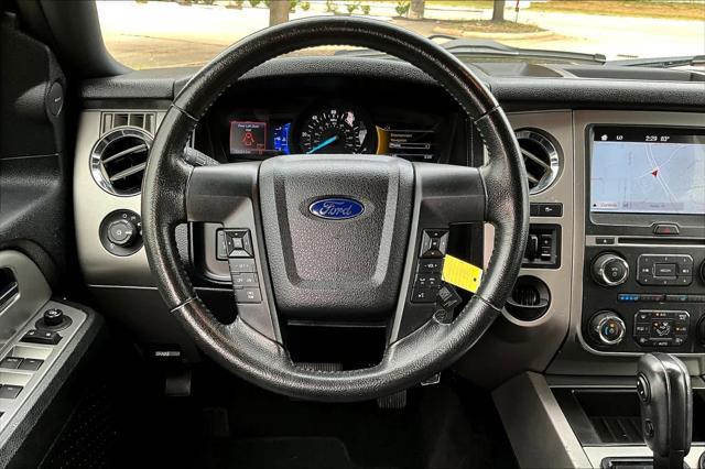 2017 ford expedition xlt