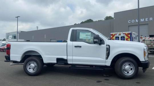new 2024 ford super duty f-250 xl regular cab 8' box 2wd