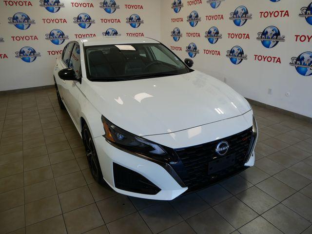 2023 nissan altima 2.5 sr