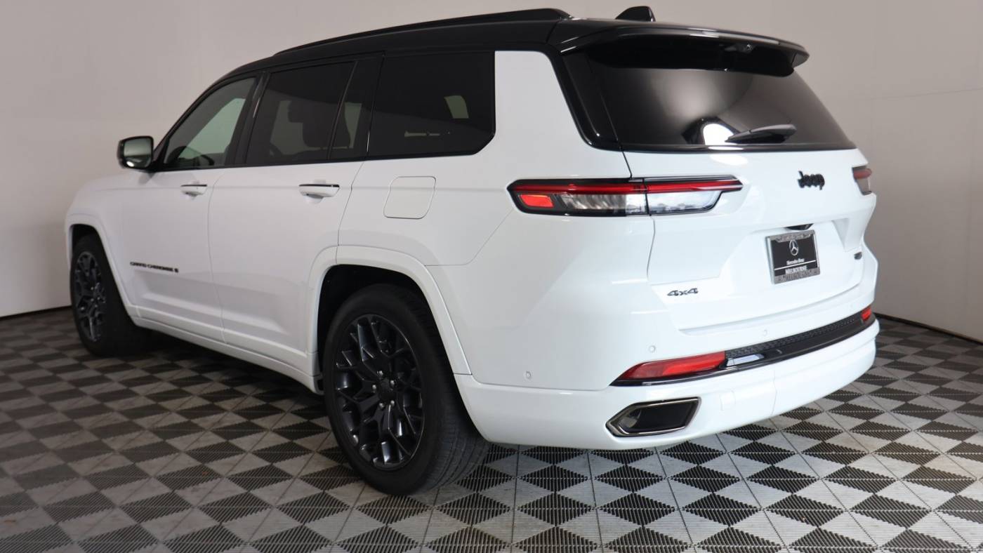 2024 jeep grand cherokee l summit
