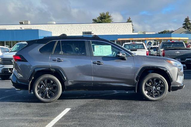 2024 toyota rav4 hybrid se