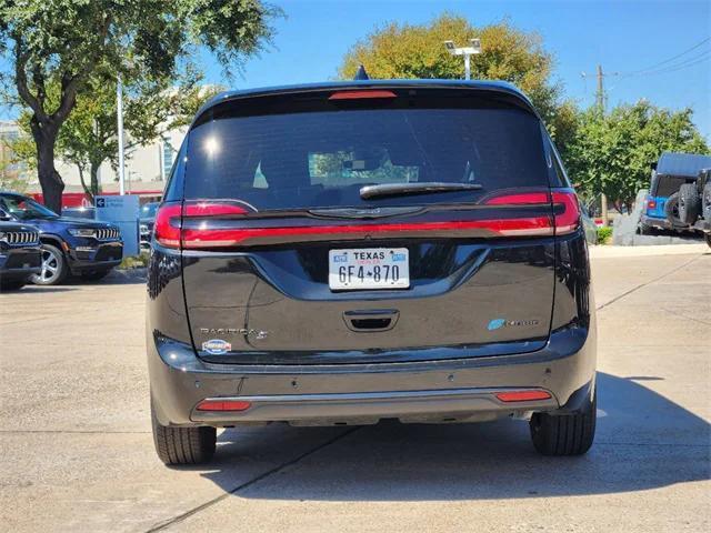 2023 chrysler pacifica hybrid limited