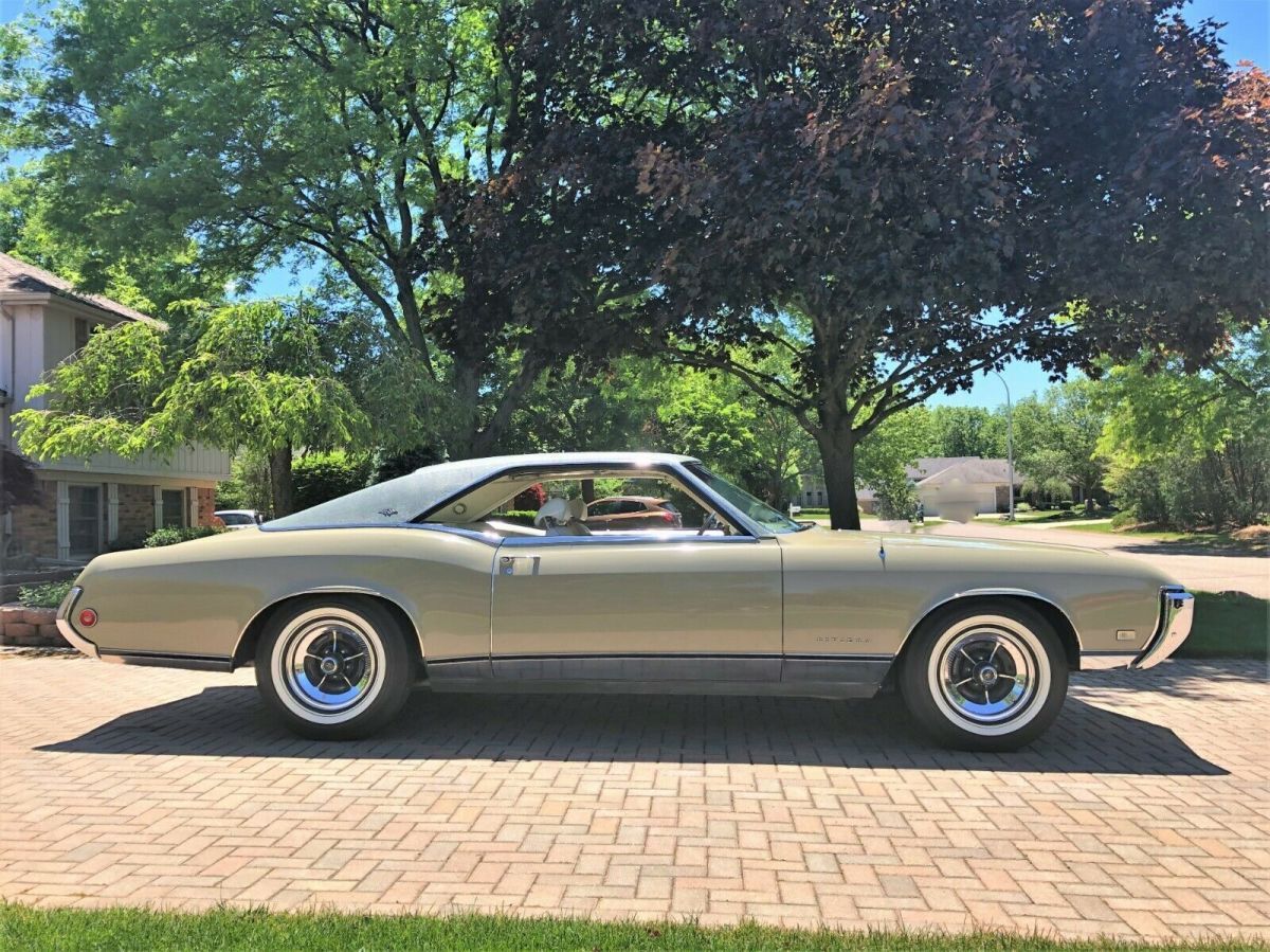 1969 buick riviera custom sport coupe 52,182 actual miles, unrestored original!