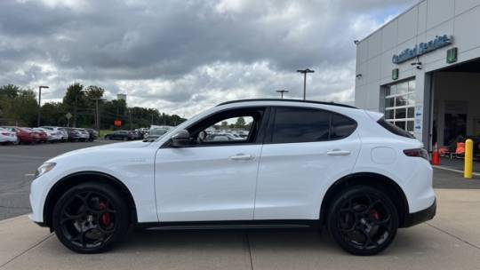 2024 alfa romeo stelvio veloce