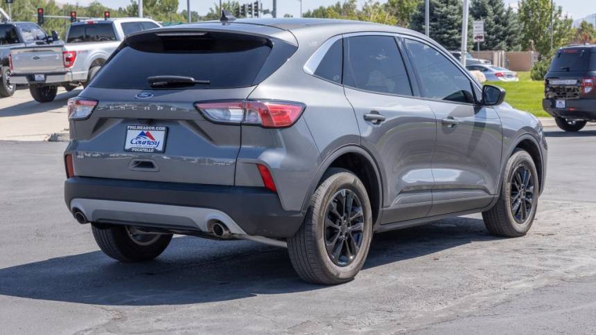 2022 ford escape hybrid se