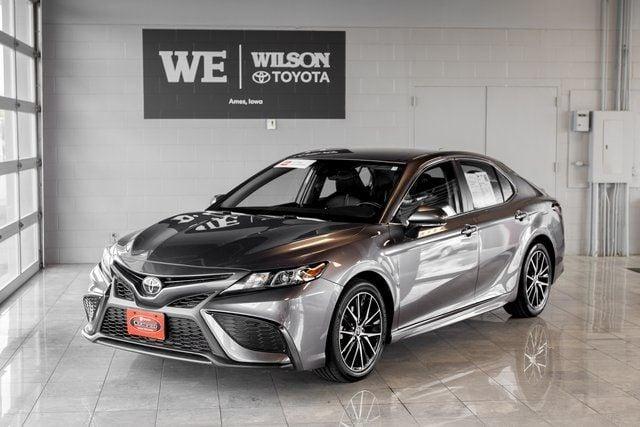 2022 toyota camry se in ames, iowa