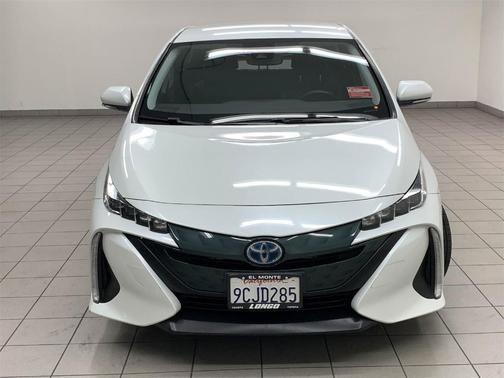 2022 toyota prius prime