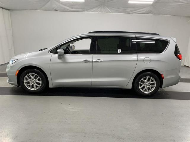 2022 chrysler pacifica touring-l