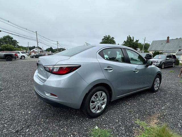 2019 toyota yaris sedan le