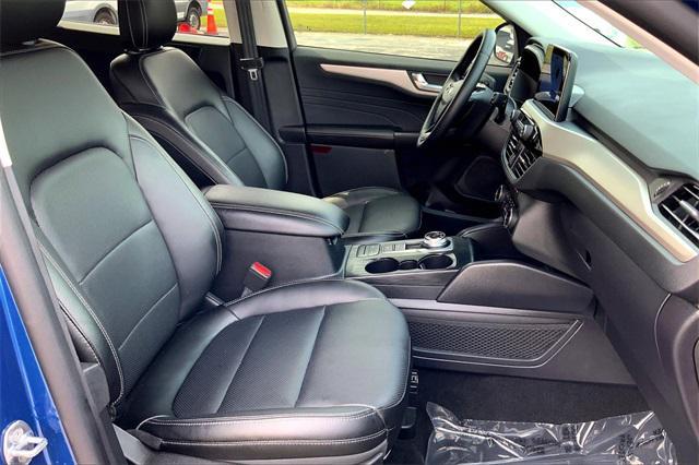 2022 ford escape sel
