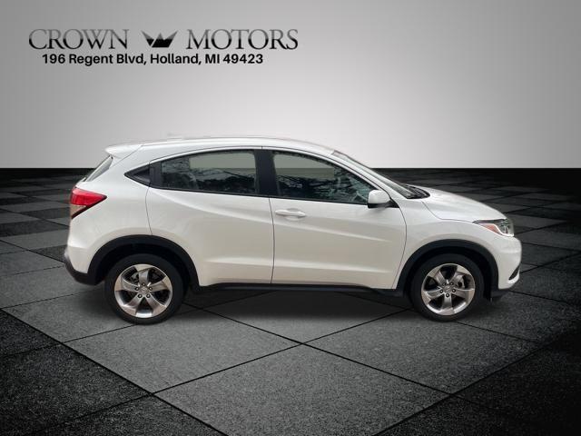 2022 honda hr-v lx