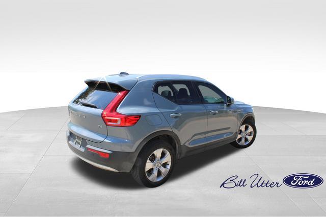 2020 volvo xc40 t4 momentum