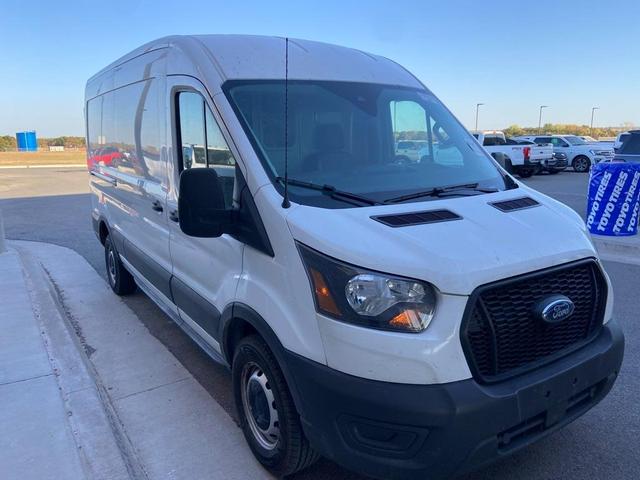 2022 ford transit-250 base