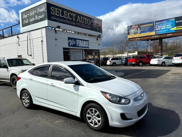 2012 hyundai accent gls