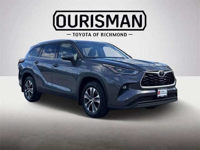 2021 toyota highlander xle