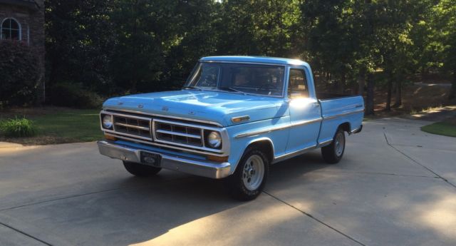 1971 ford sport custom truck