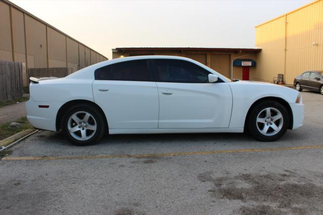 2014 dodge charger se