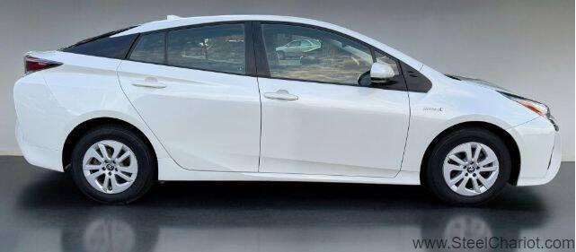 2017 toyota prius two