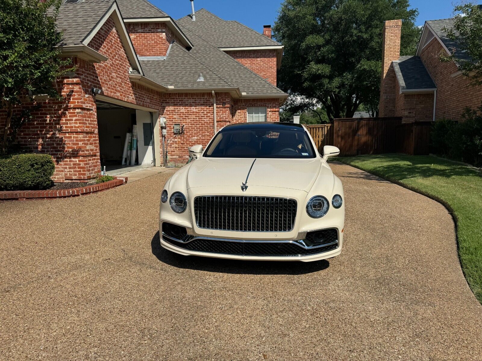 2023 bentley flying spur