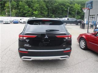 2024 Mitsubishi Outlander sel