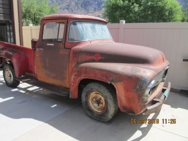 ford f100 1956 (big back window)