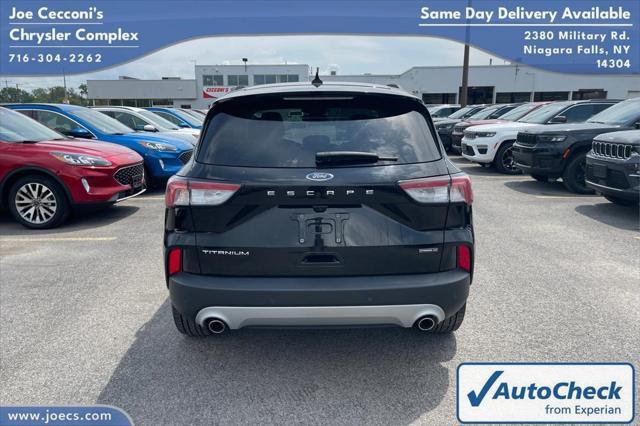 2021 ford escape titanium