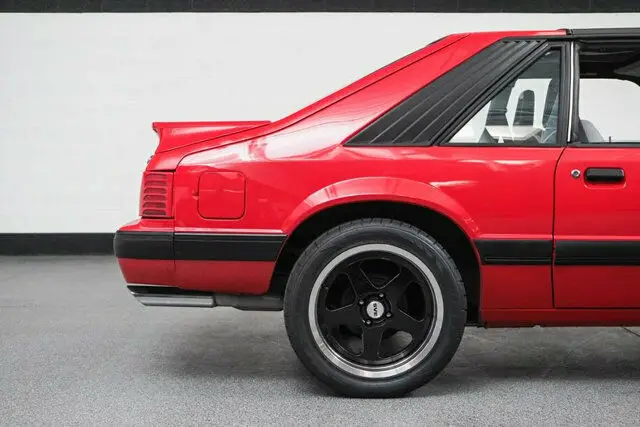 clean 1985 ford mustang