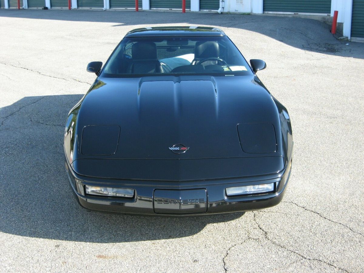 1992 corvette lt-1 7500 miles