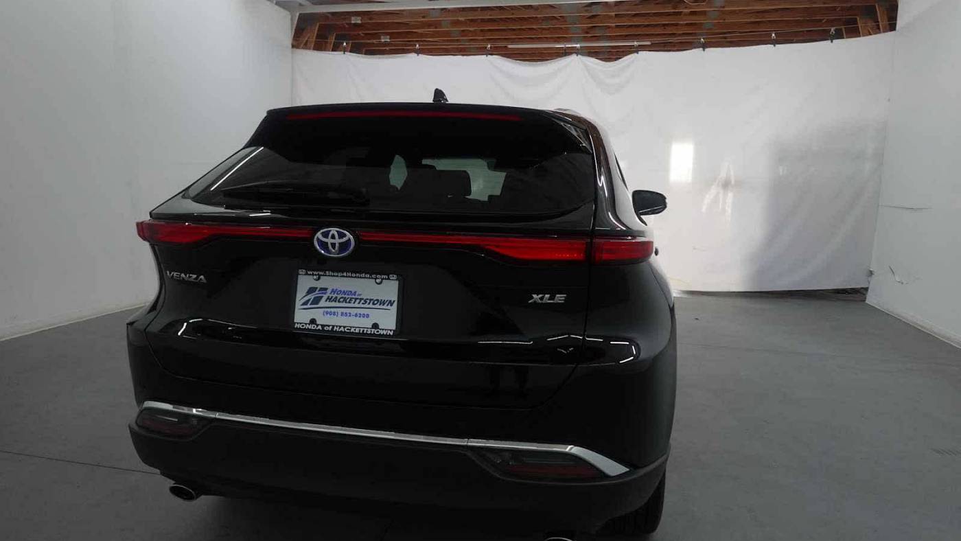 2023 toyota venza xle
