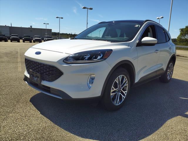 2022 ford escape sel