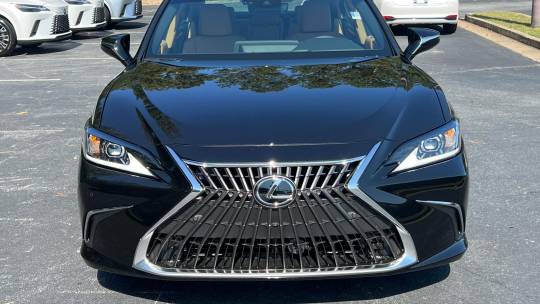 2025 Lexus ES