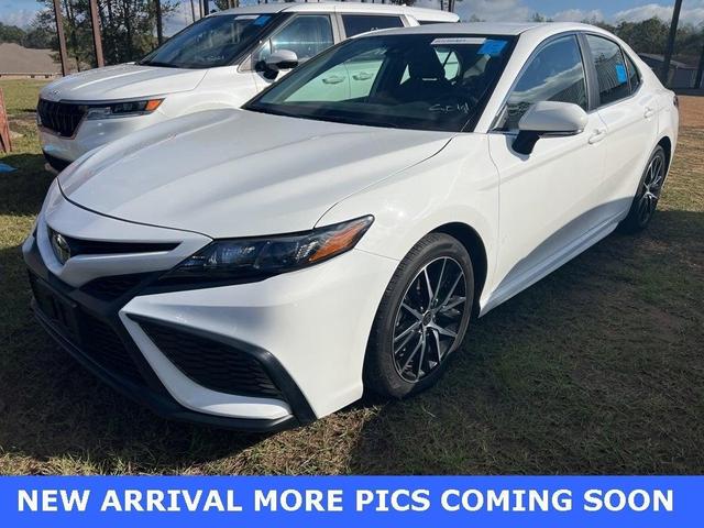 2024 toyota camry se
