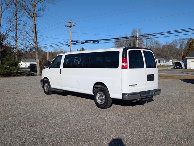2019 chevrolet express 3500 lt