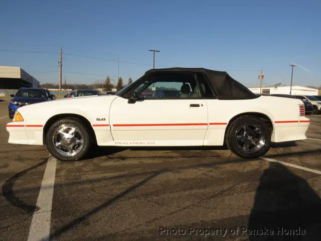 2dr convertible gt rwd 5 spd automatic white low miles one owner clean carfax