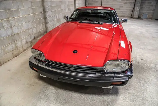 1989 jaguar xjs, red w/ only 16,920 miles!! collector car