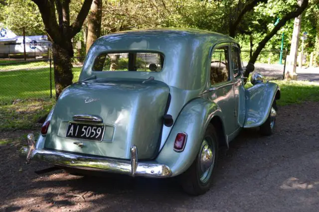 1955 citroen traction avant 15 legere (light) rhd english production