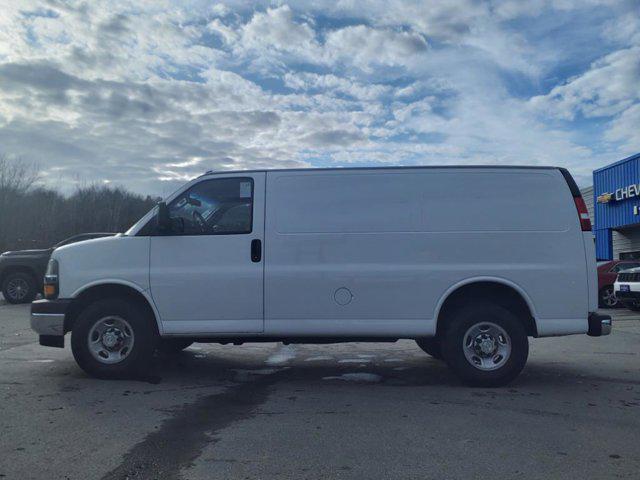 2021 chevrolet express 2500 rwd 2500 regular wheelbase wt
