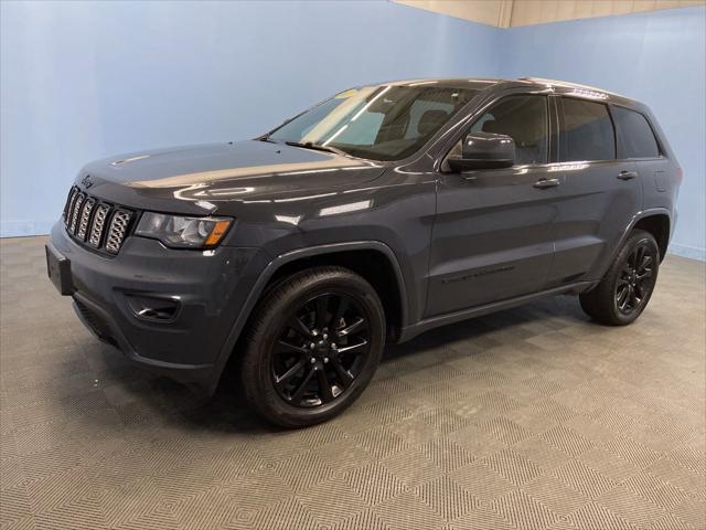 2017 jeep grand cherokee altitude 4x4
