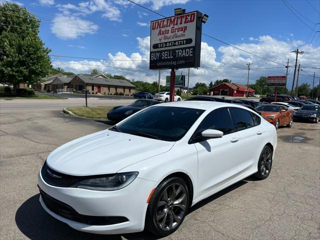 2016 chrysler 200 s