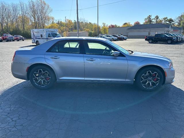 2018 chrysler 300 s