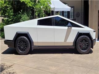 2024 Tesla Cybertruck all-wheel drive