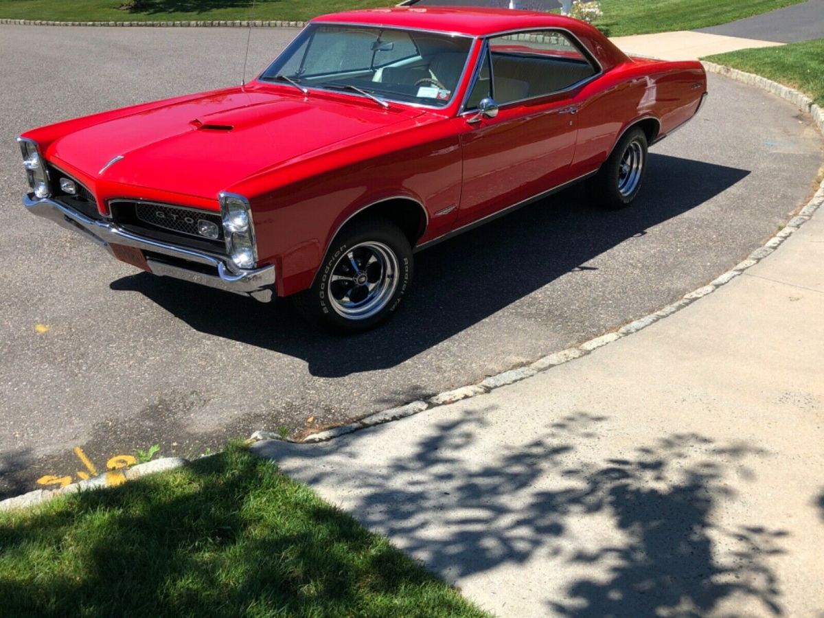 1967 pontiac gto/lemans clone