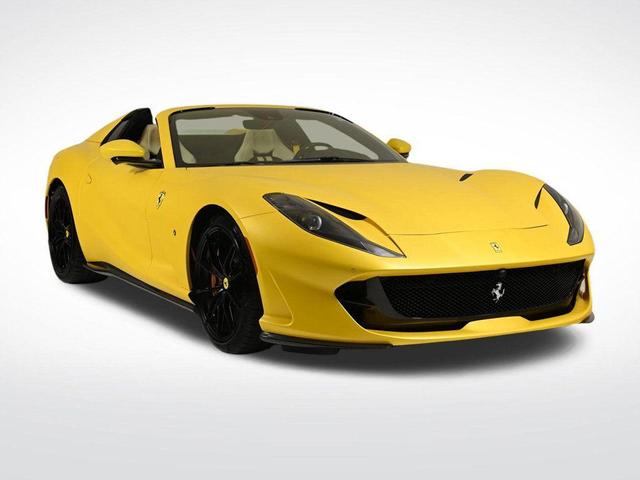 2022 ferrari 812 gts base
