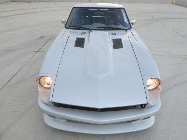 1971 datsun 240z v8 305 5.7 l with 5 speed smoking fast !